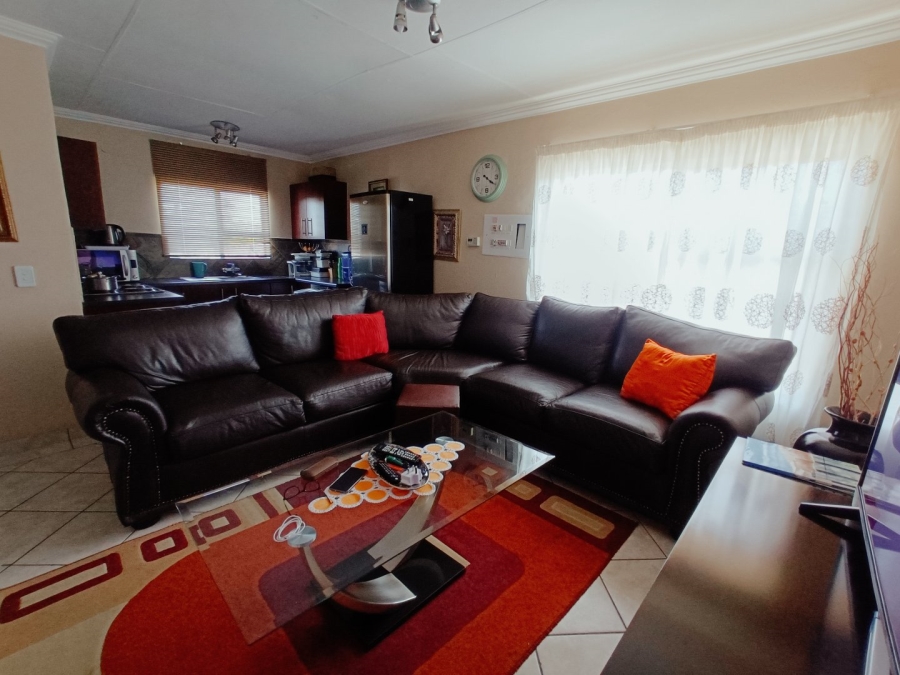 2 Bedroom Property for Sale in Potchefstroom North West